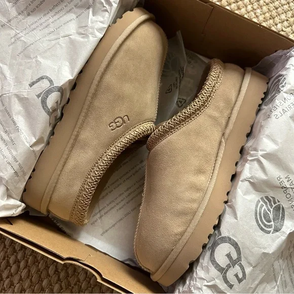 Ugg Tasman Slipper Sand Tnl - Picture 9 of 10